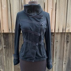 Lululemon  collar sweater